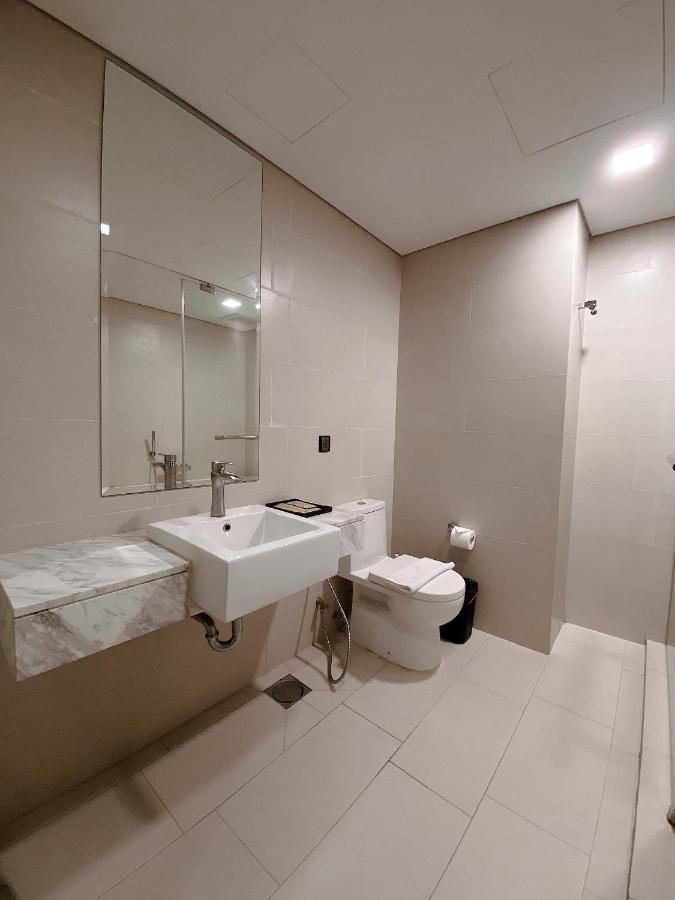 Straits Suite By C Homestay Malacca Exterior foto